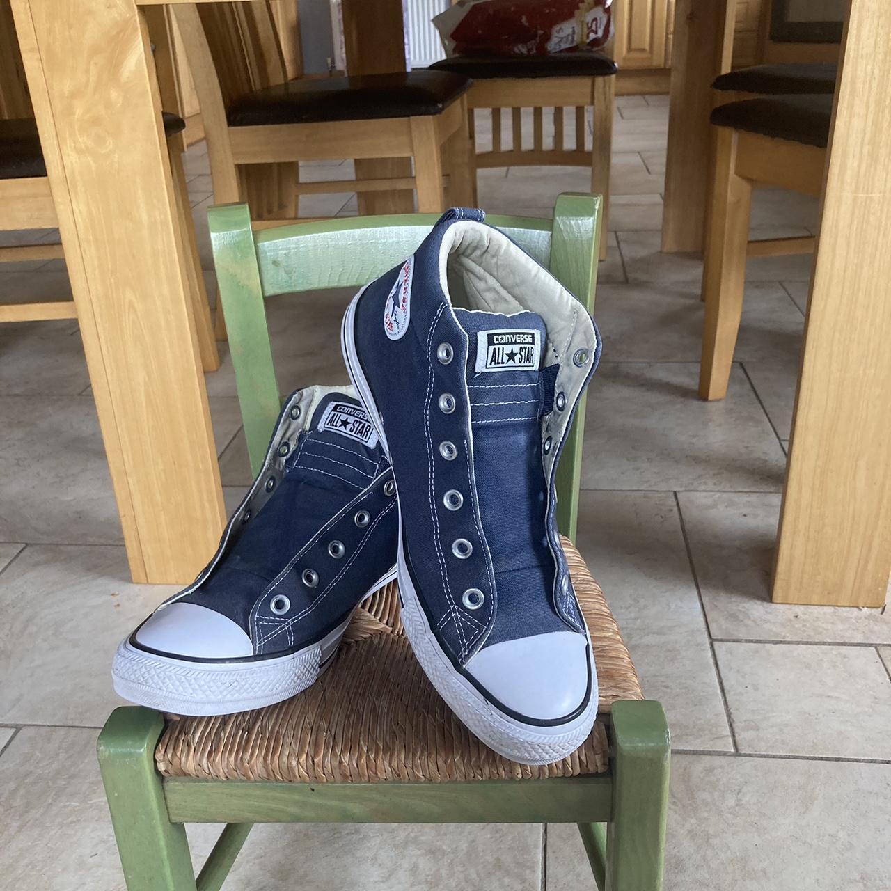 faded navy blue converse