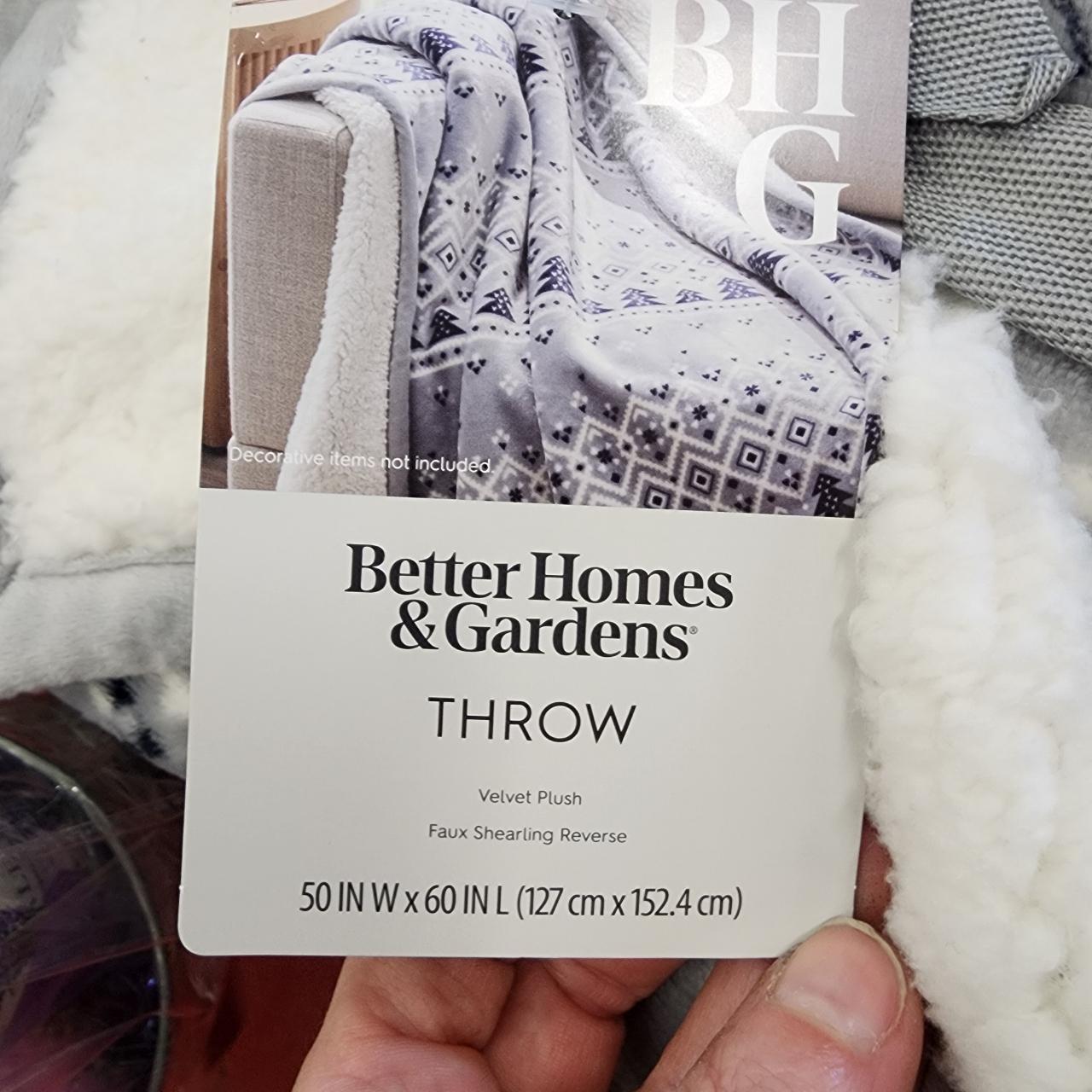 item listed by thatperfumegirl
