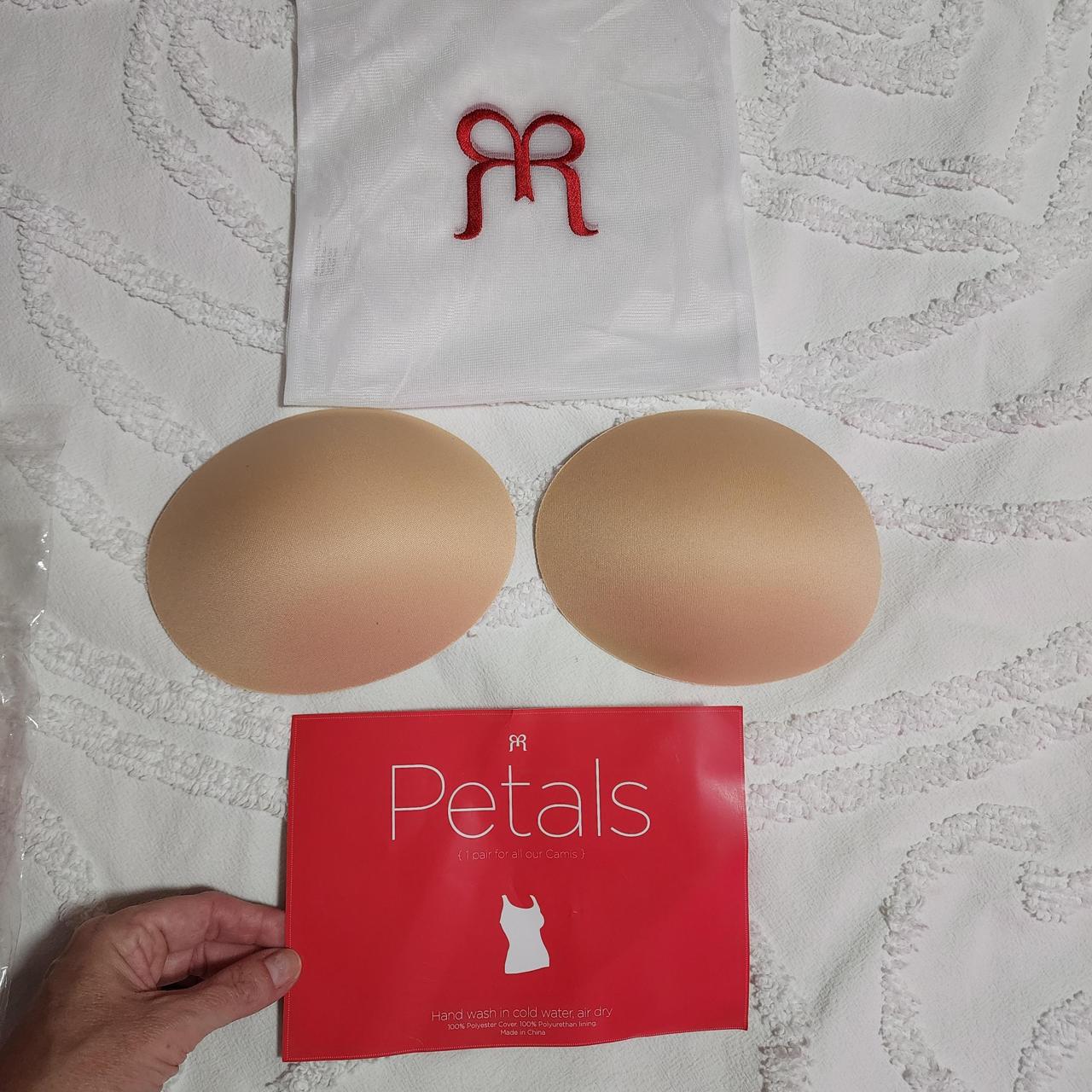 item listed by thatperfumegirl