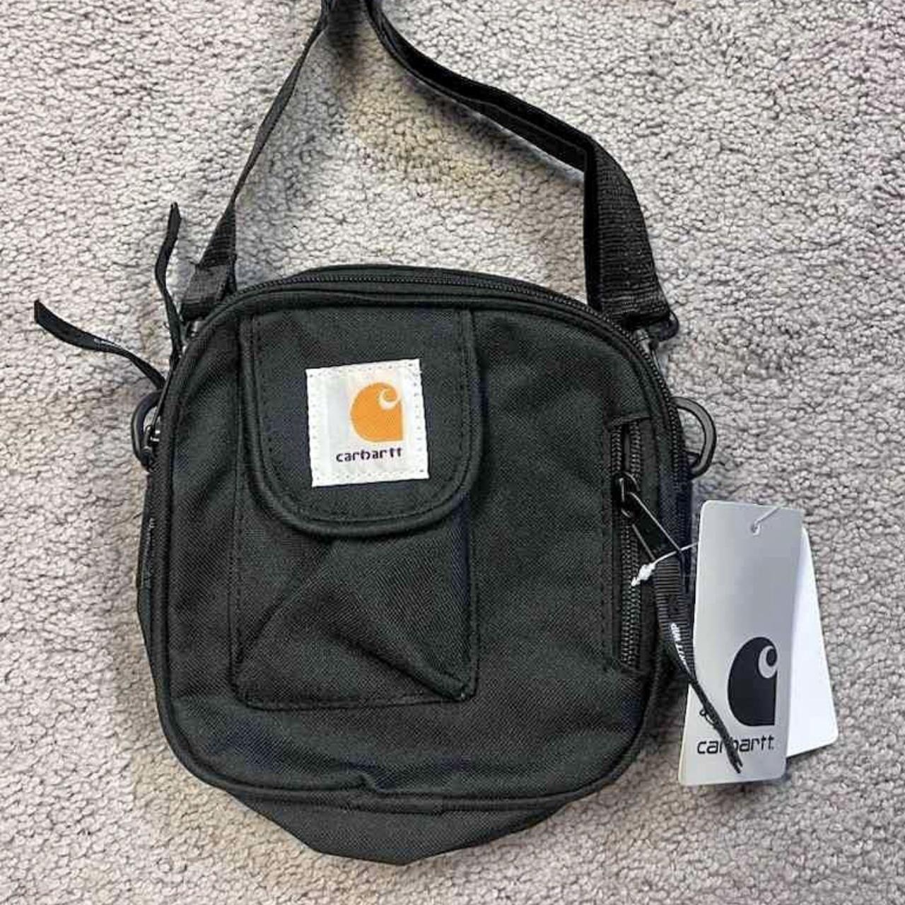 Carhartt WIP Essentials bag black good condition - Depop