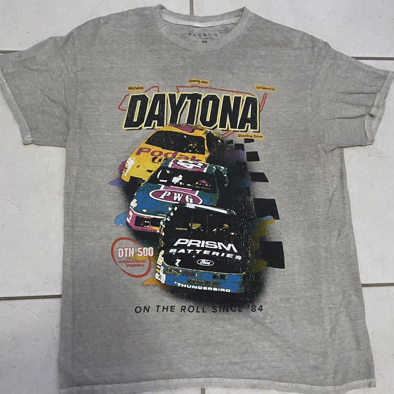 Pacsun graphic tee Daytona 500 car graphic Size... - Depop