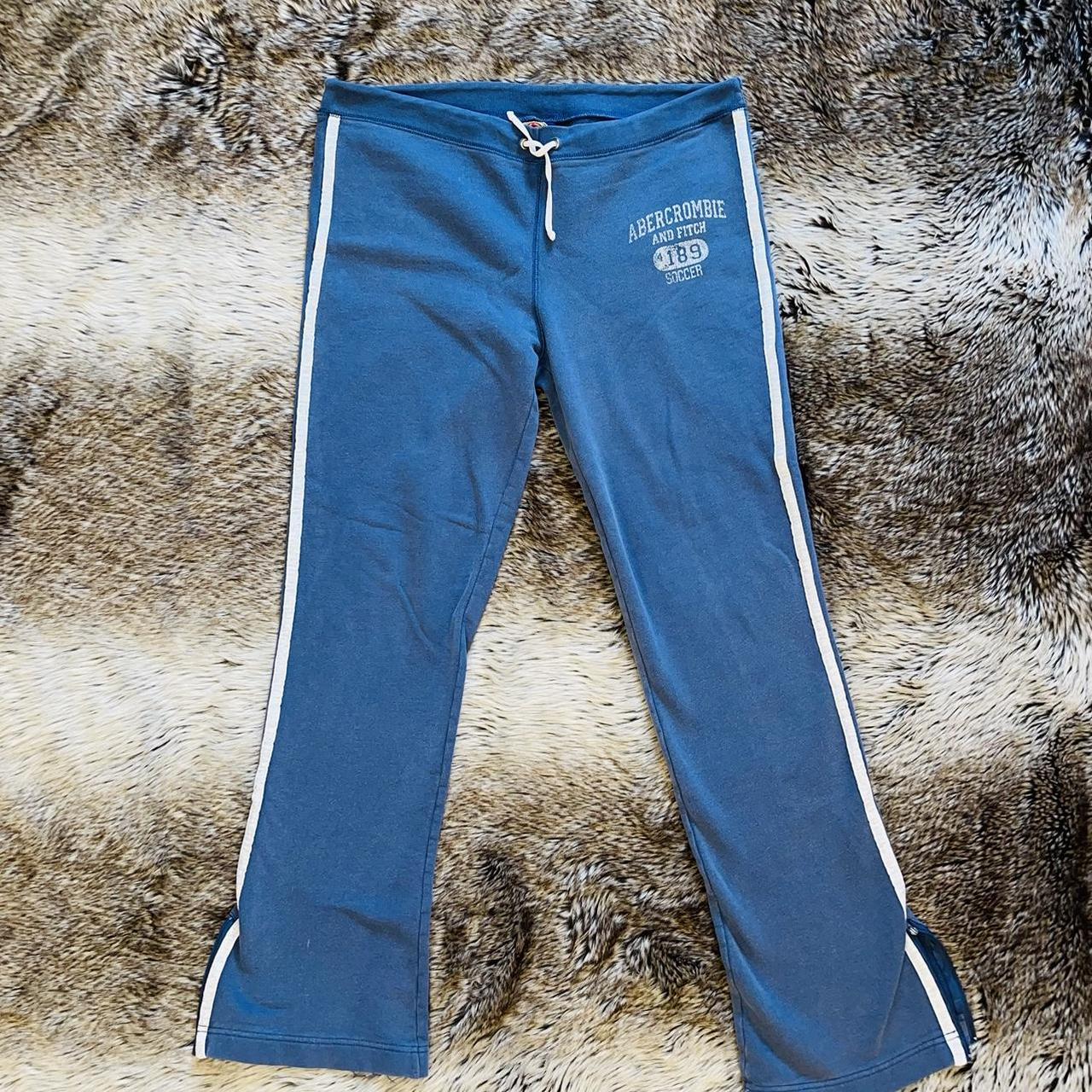 Vintage 2000's Hollister Flared Sweatpants Size - Depop