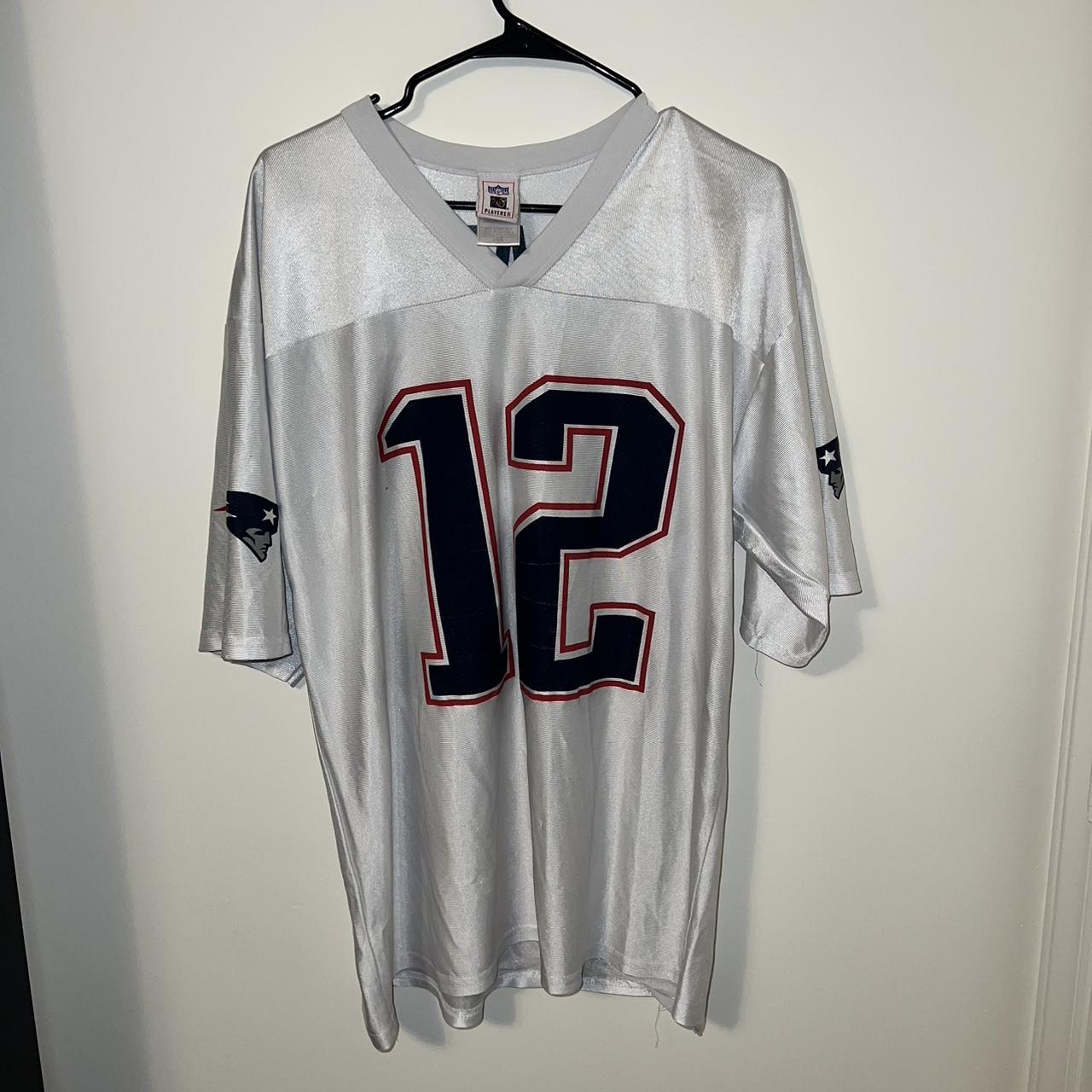 Vintage New England Patriots Tom Brady #12 NFL Silver Jersey Youth