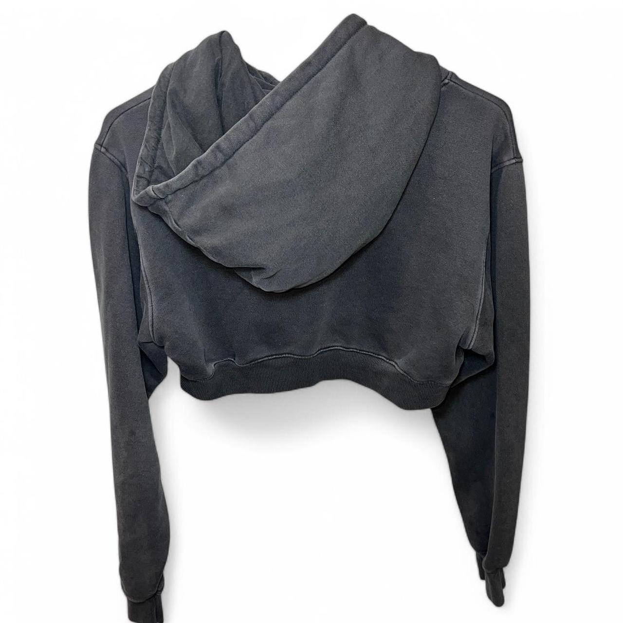 item listed by veuvevouge