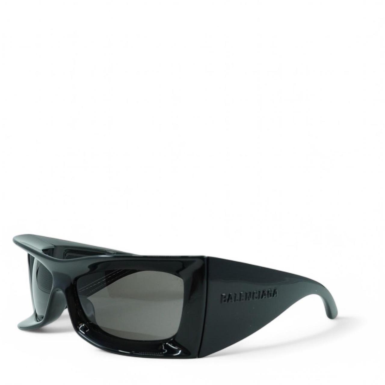 item listed by veuvevouge