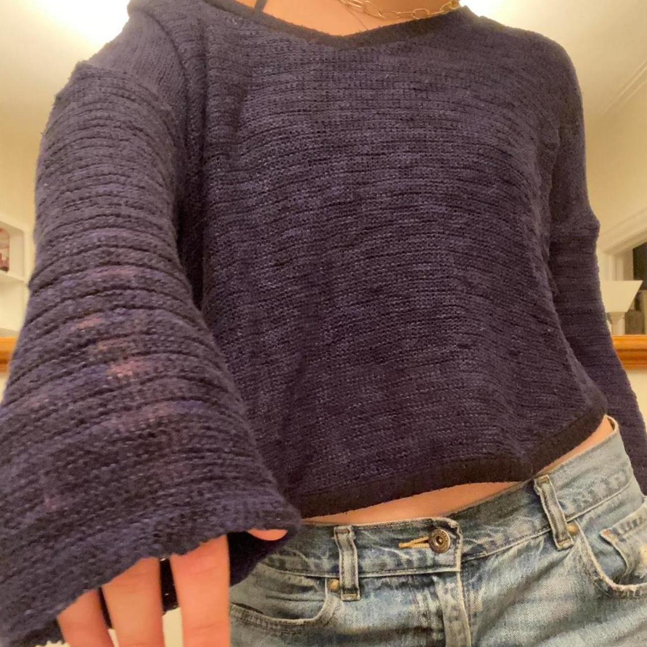 Beautiful blue knitted sweater Can be worn off the Depop