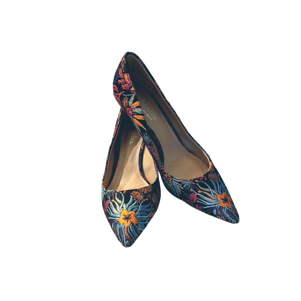 Charles david hot sale floral pumps