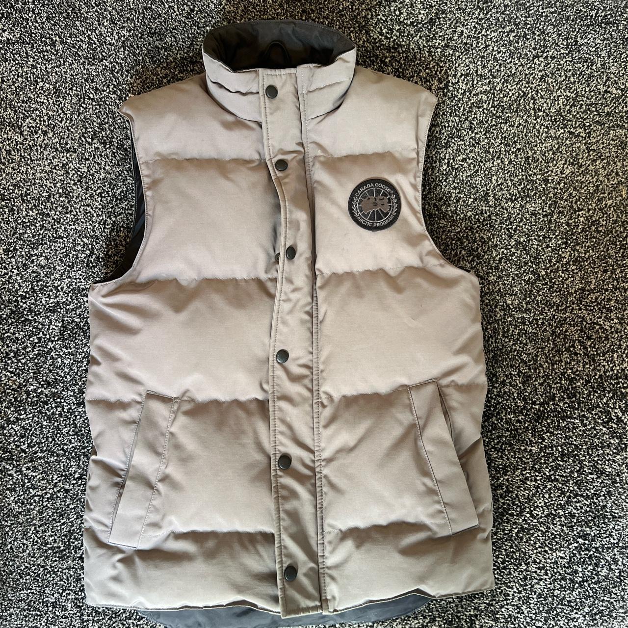 Men’s Garson Vest Grey-Black badge Canada Goose Mint... - Depop