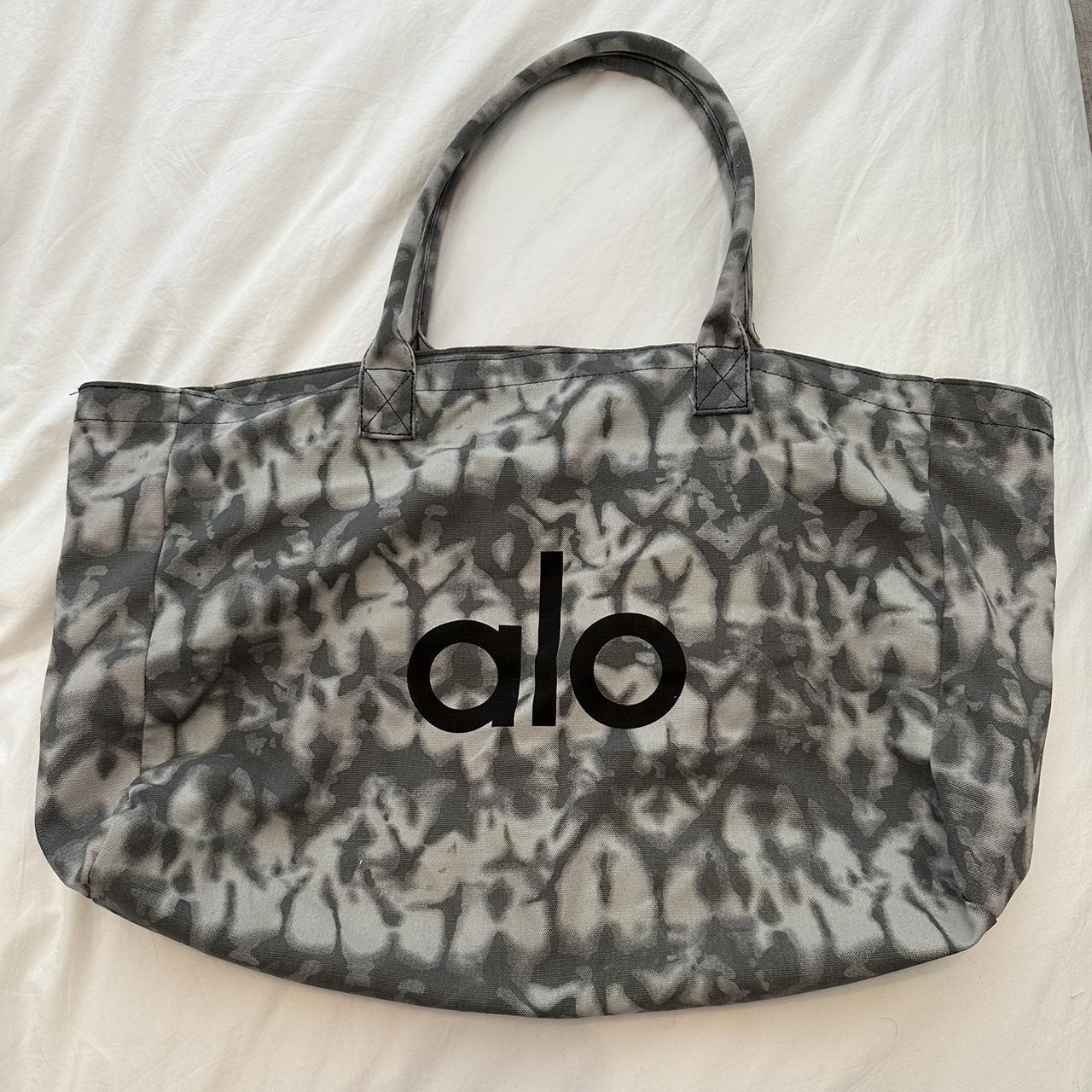 alo canvas tote bag. alo logo on both sides of bag - Depop