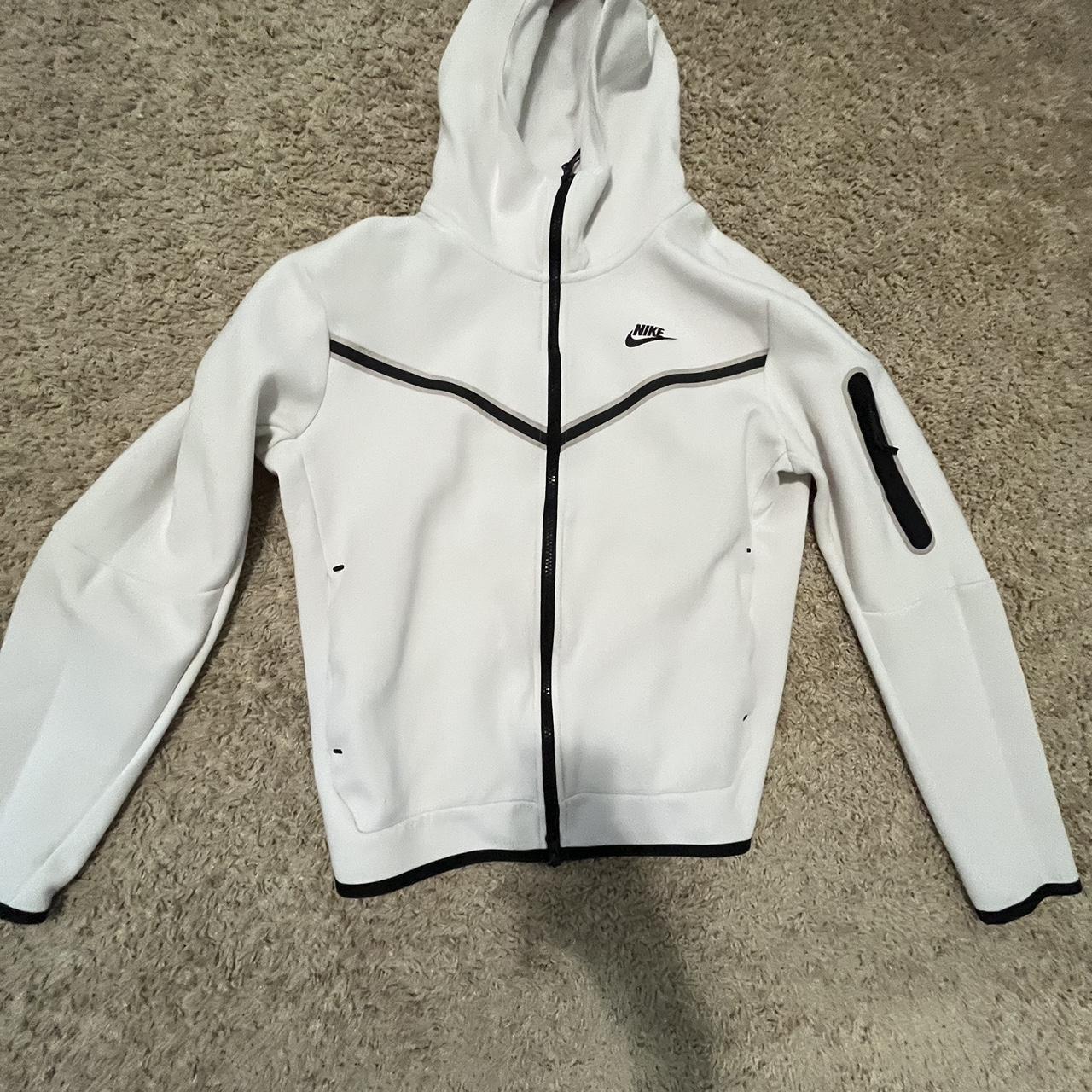 How To Get Stains Out Of A White Nike Hoodie