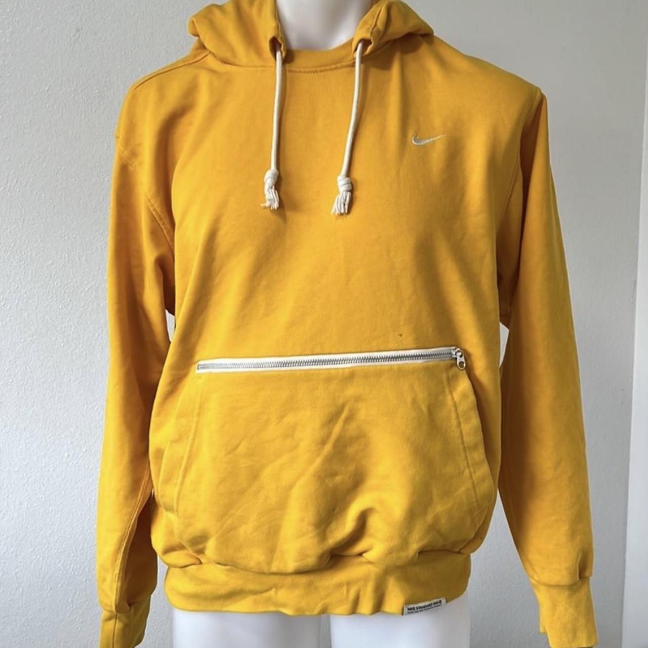 Nike hoodie university discount gold