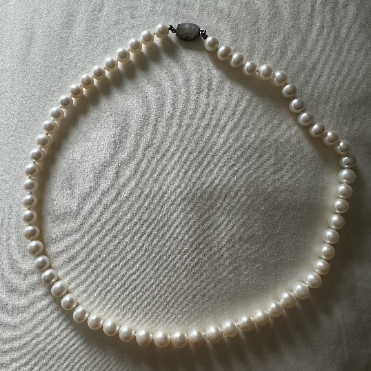 Pearl necklace Real pearls!! - Depop