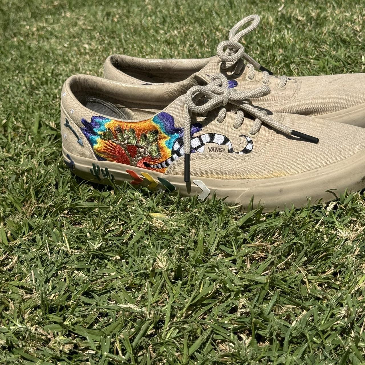 Era desert shops embellish vans