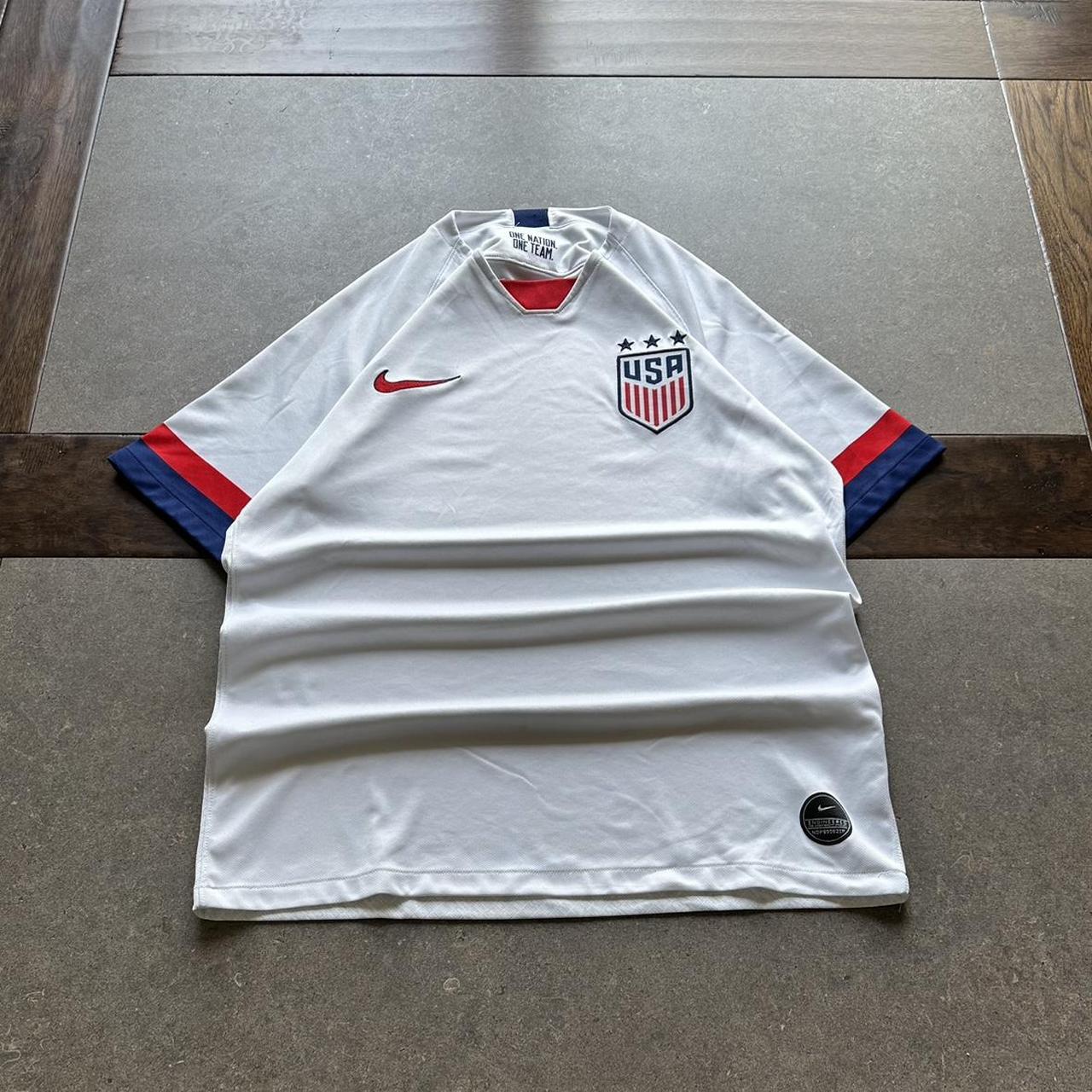 item listed by thriftsnagss