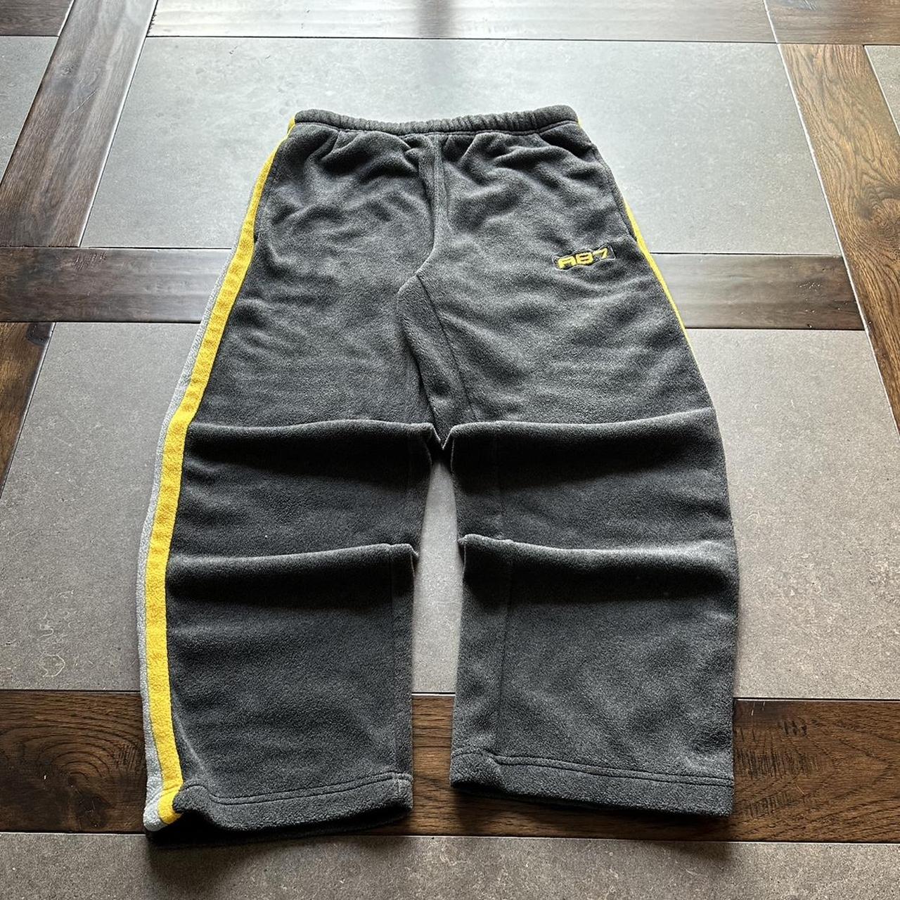 item listed by thriftsnagss