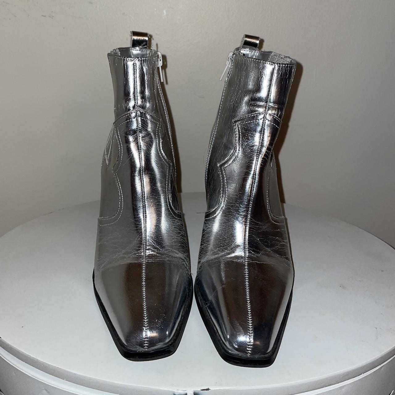 Silver boots forever clearance 21