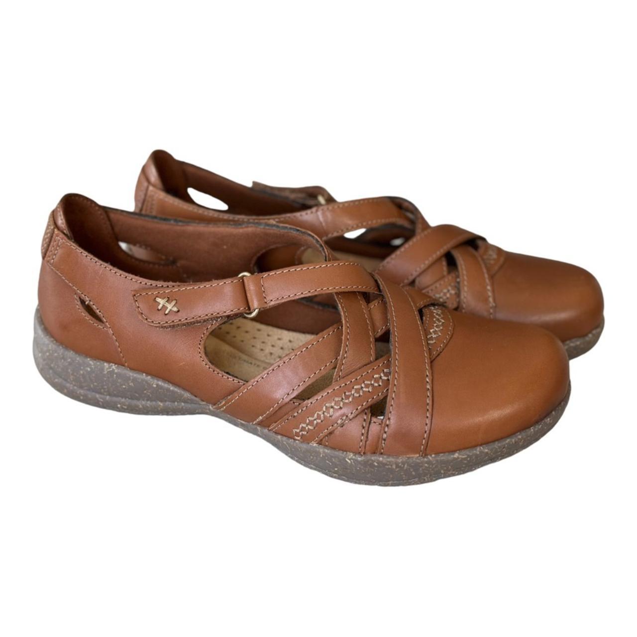 Clarks Damen Roseville Step Mary Jane - Ledersandale Mit Verstellbarem Riemen | Ultimate Comfort Fußbett 32mm Absatz