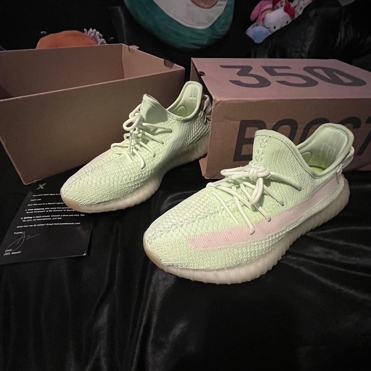 Yeezy 350 best sale glow on feet