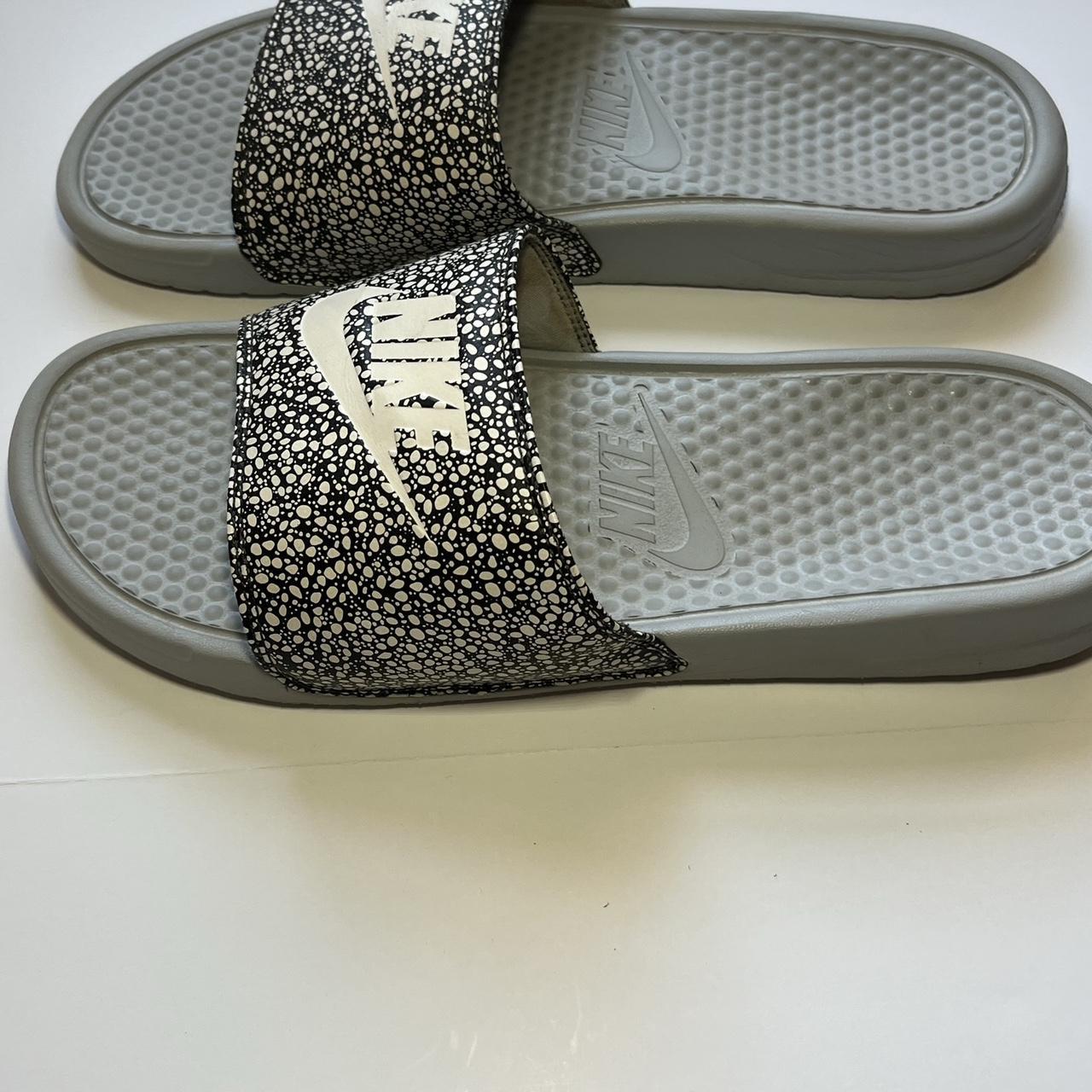 Sparkly sale nike slides