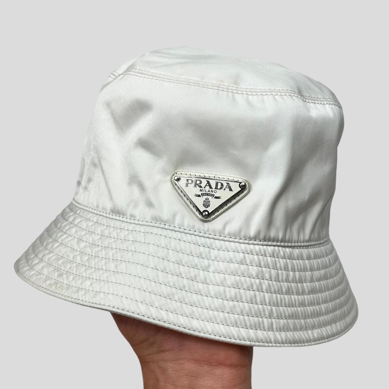 Prada white bucket hat best sale