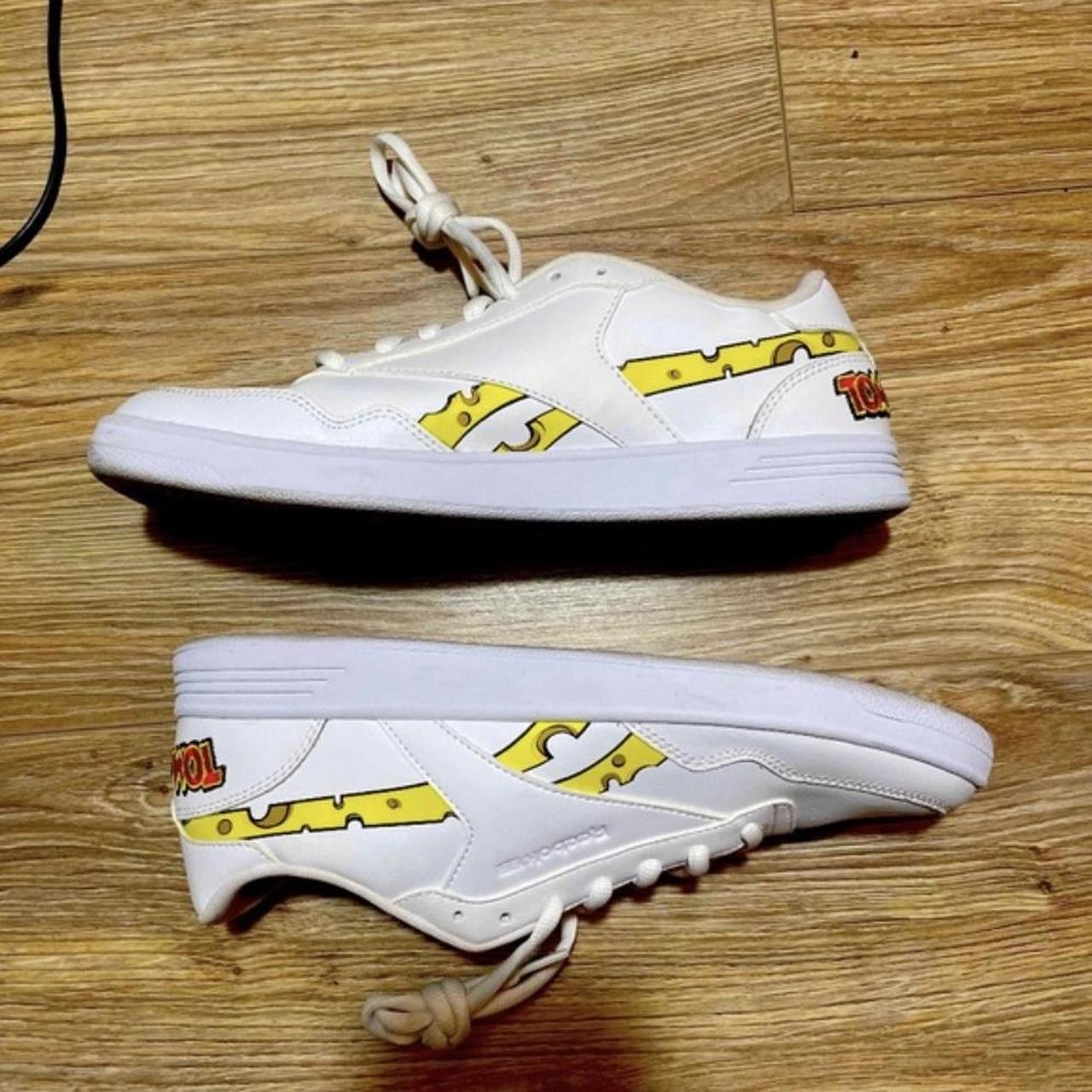 item listed by strugglebus08