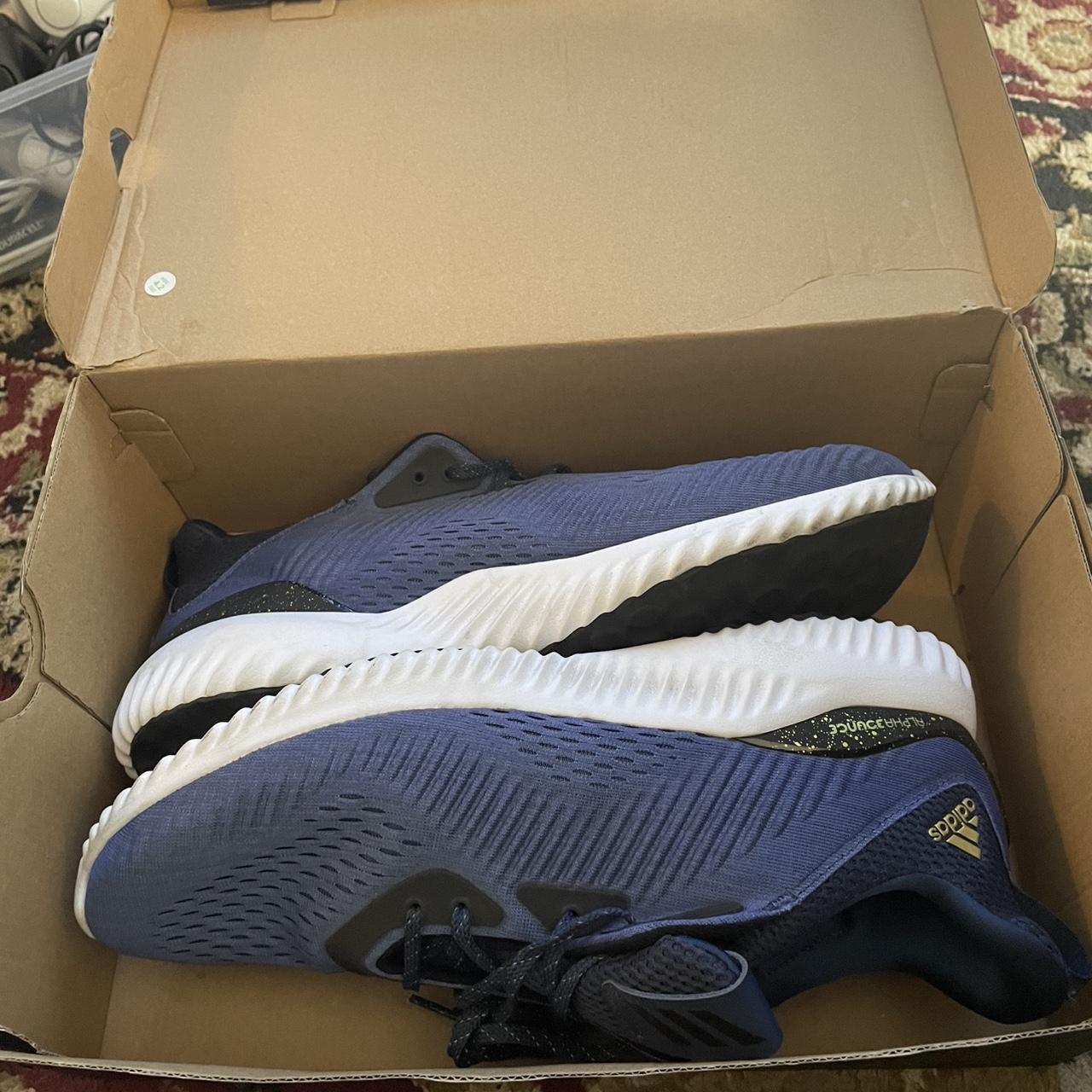 item listed by strugglebus08