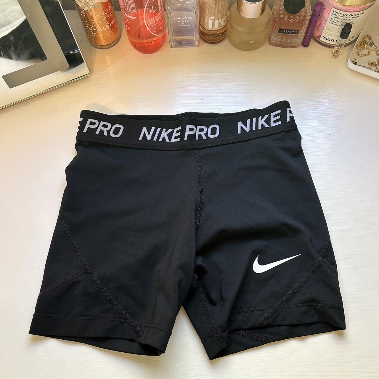 Nike Pro spandex Medium - fit like small or xs - Depop