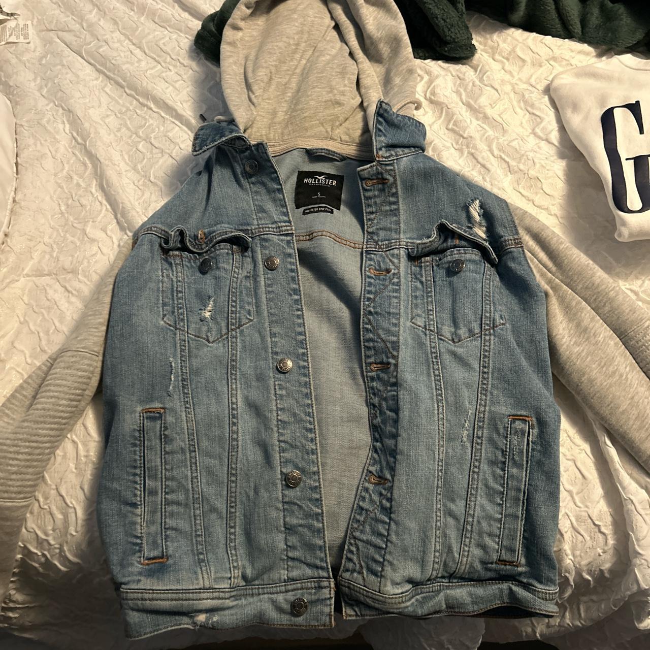 Hollister jean jacket on sale hoodie