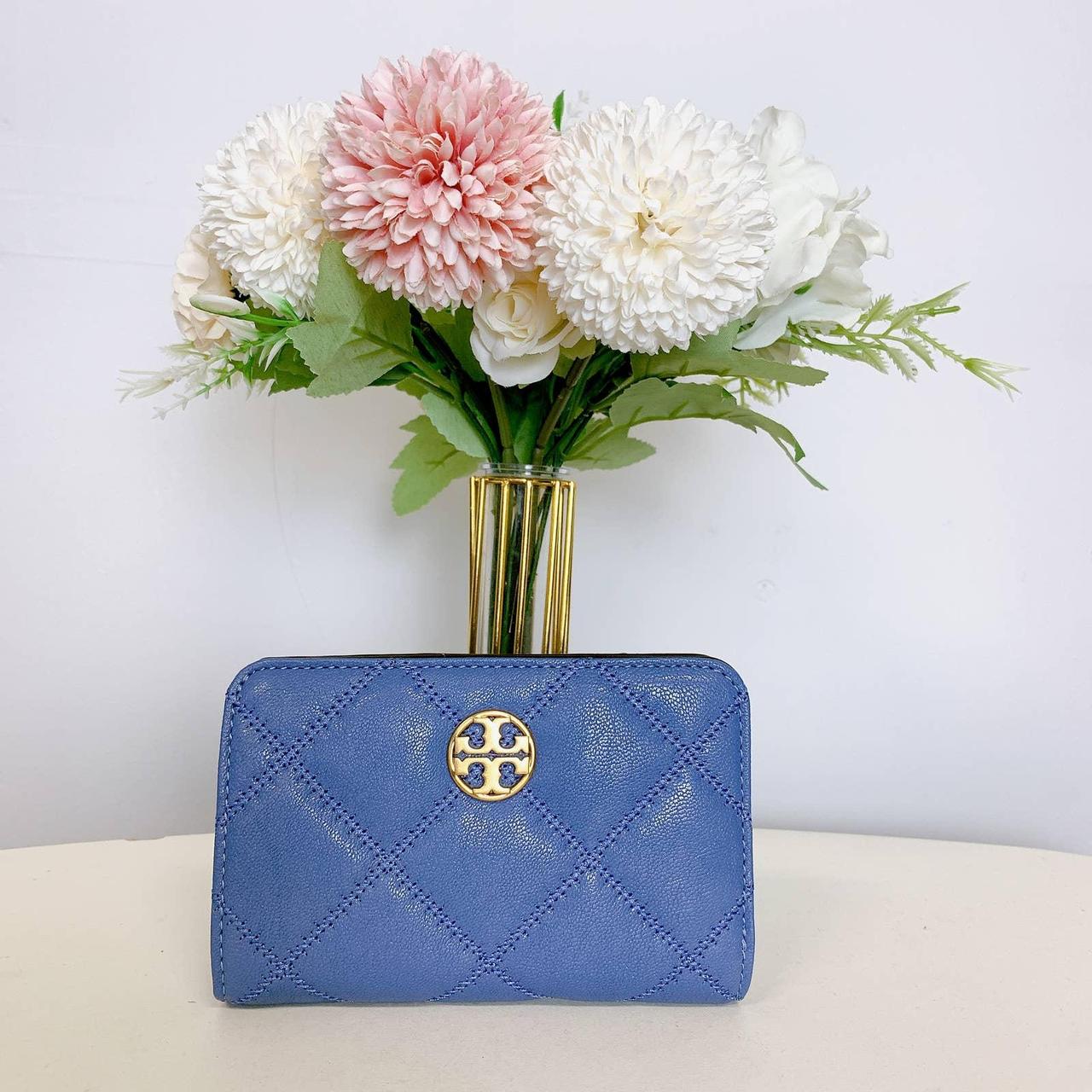 Tory Burch 150077 Willa Medium Quilted Clutch Wallet...