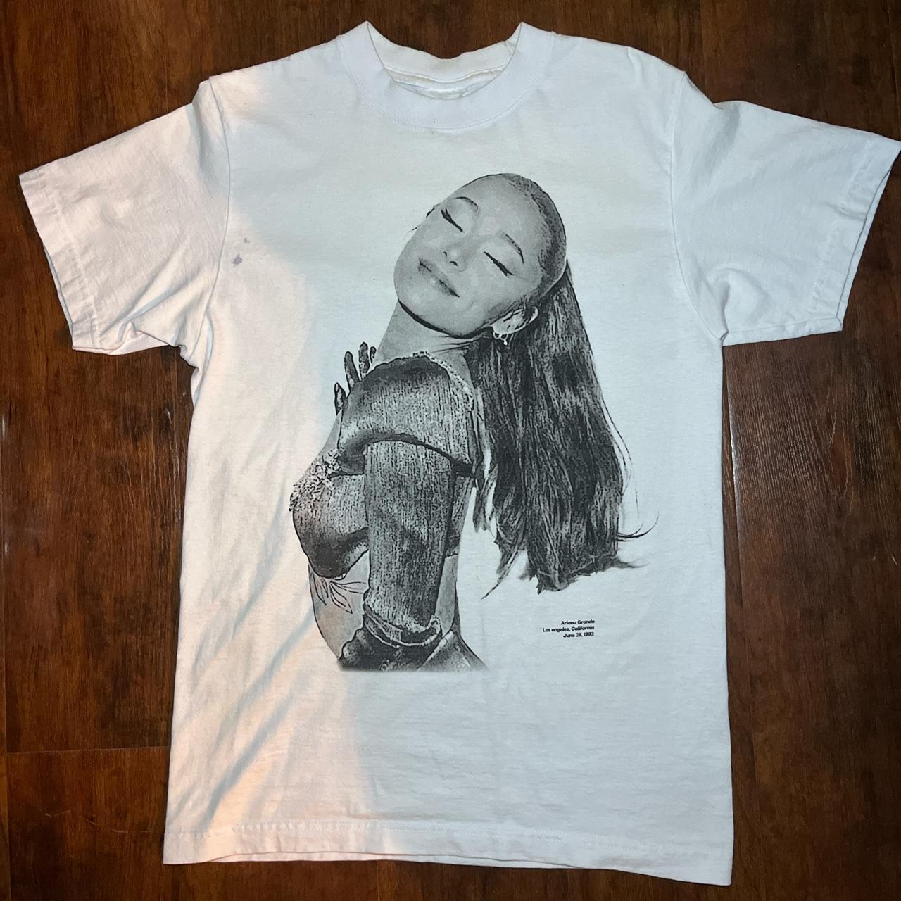 ariana grande white shirt