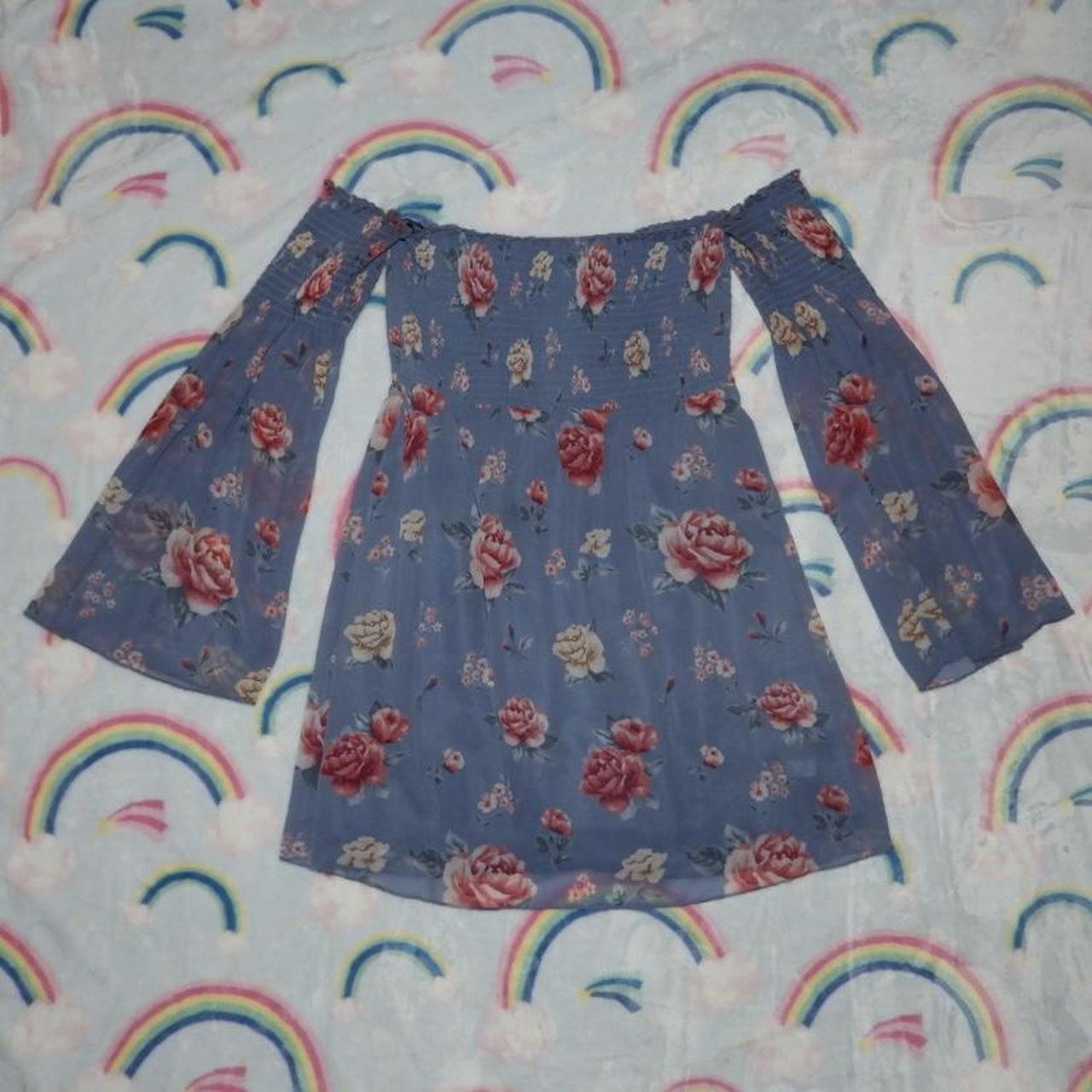 🩵🪷 2010s era forever 21 off the shoulder flowy - Depop