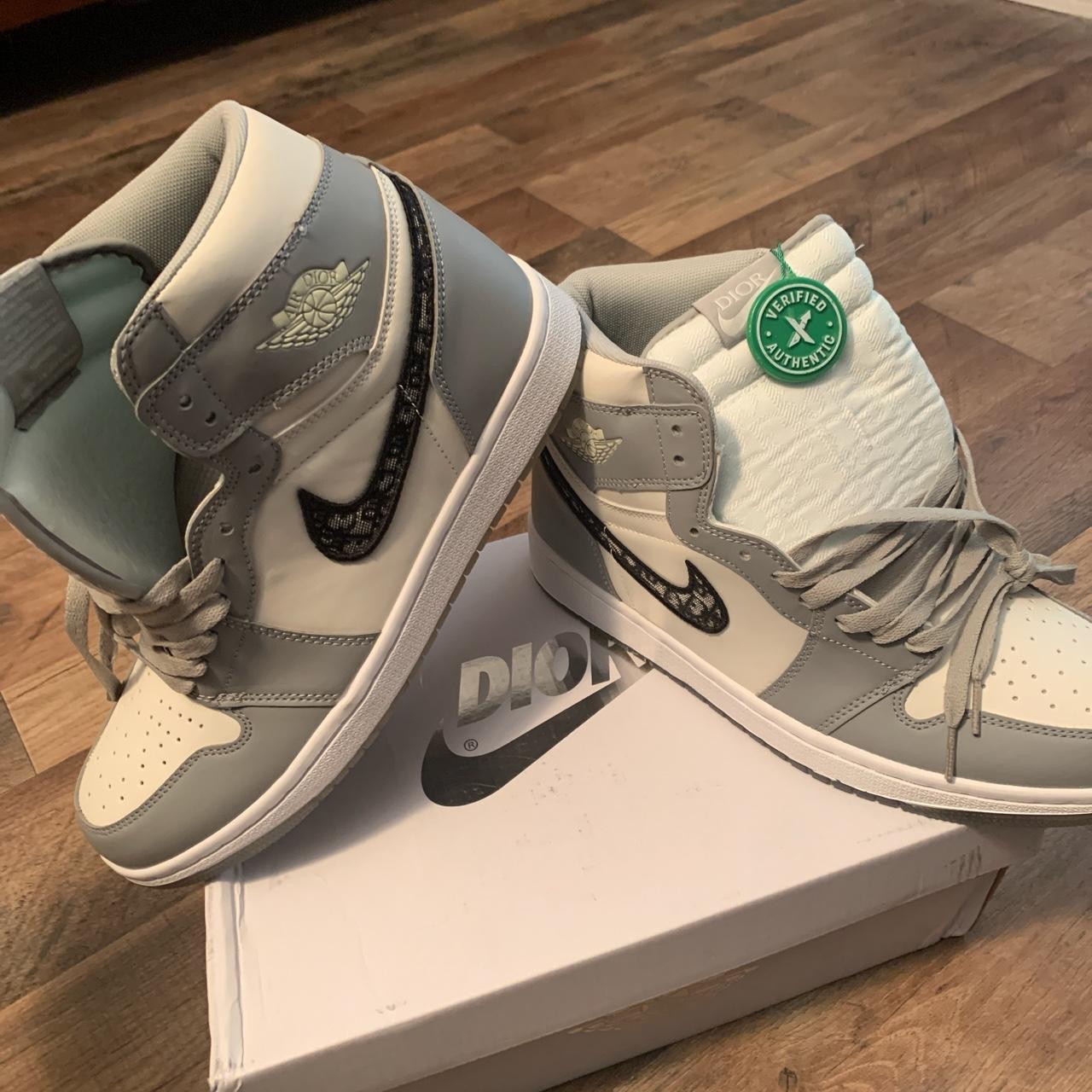 Sneakers Air Pods Apple Airpods Pro Nike Case Supreme X Sesame