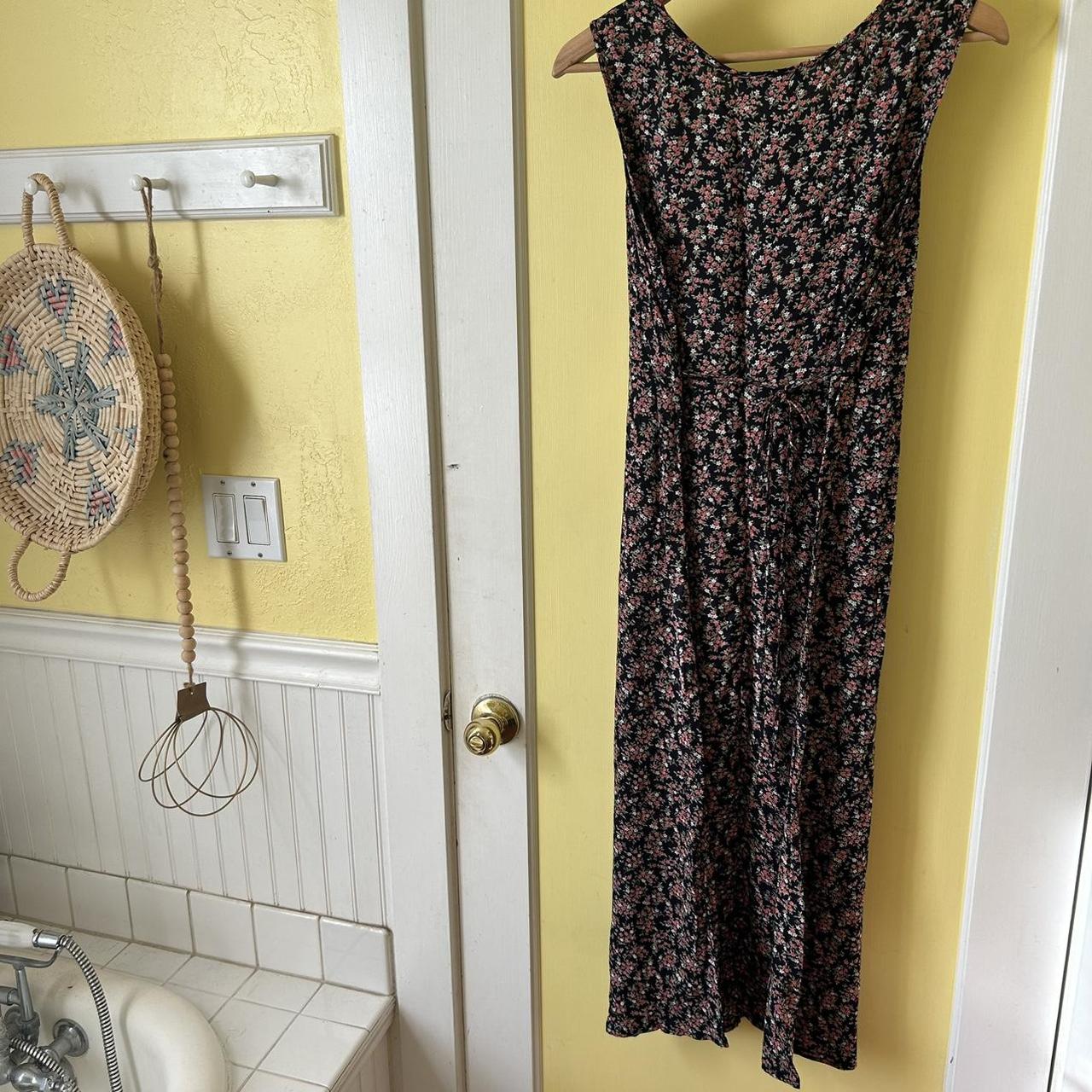 Vintage 90s tie back rayon dress in excellent... - Depop