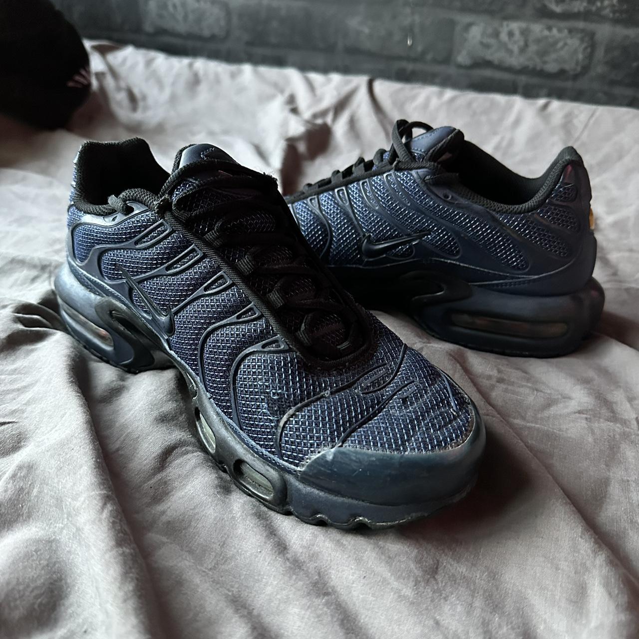 tns laces