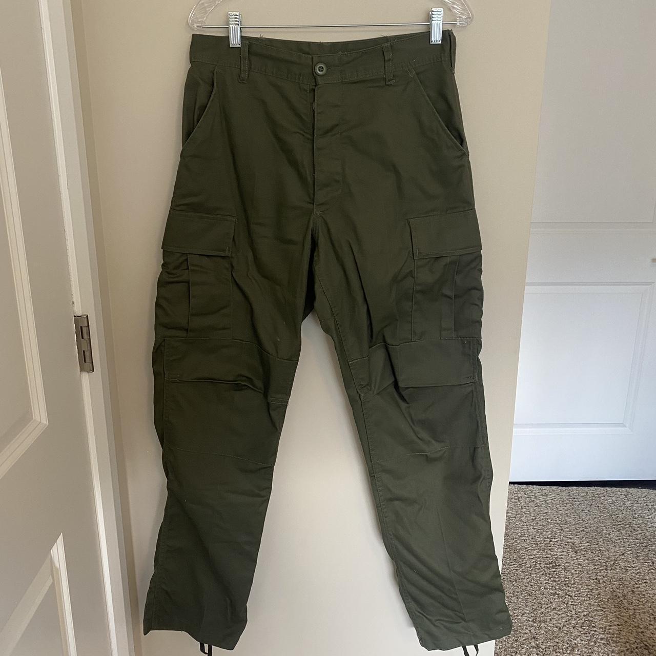 Urban Outfitters Cargo Pants - Depop