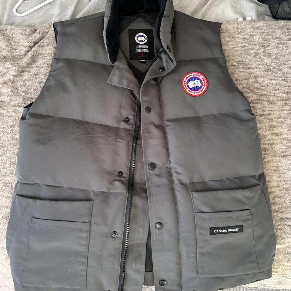 GENUINE Canada Goose Freestyle Gilet Medium Depop