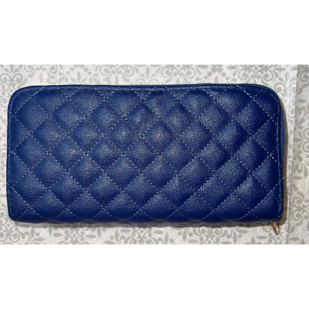 item listed by beckyreseller