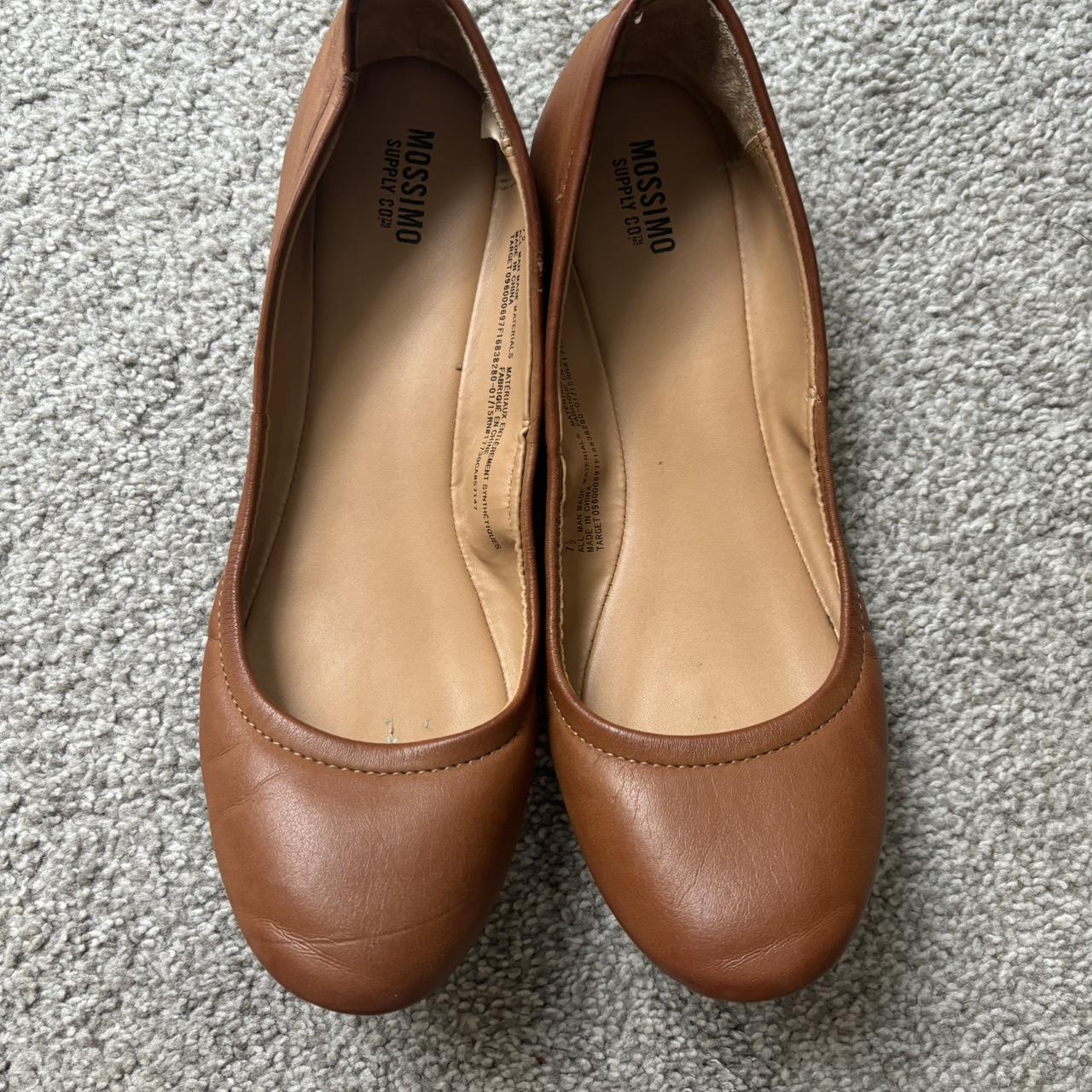 Size round toe flats for women Brown In Depop