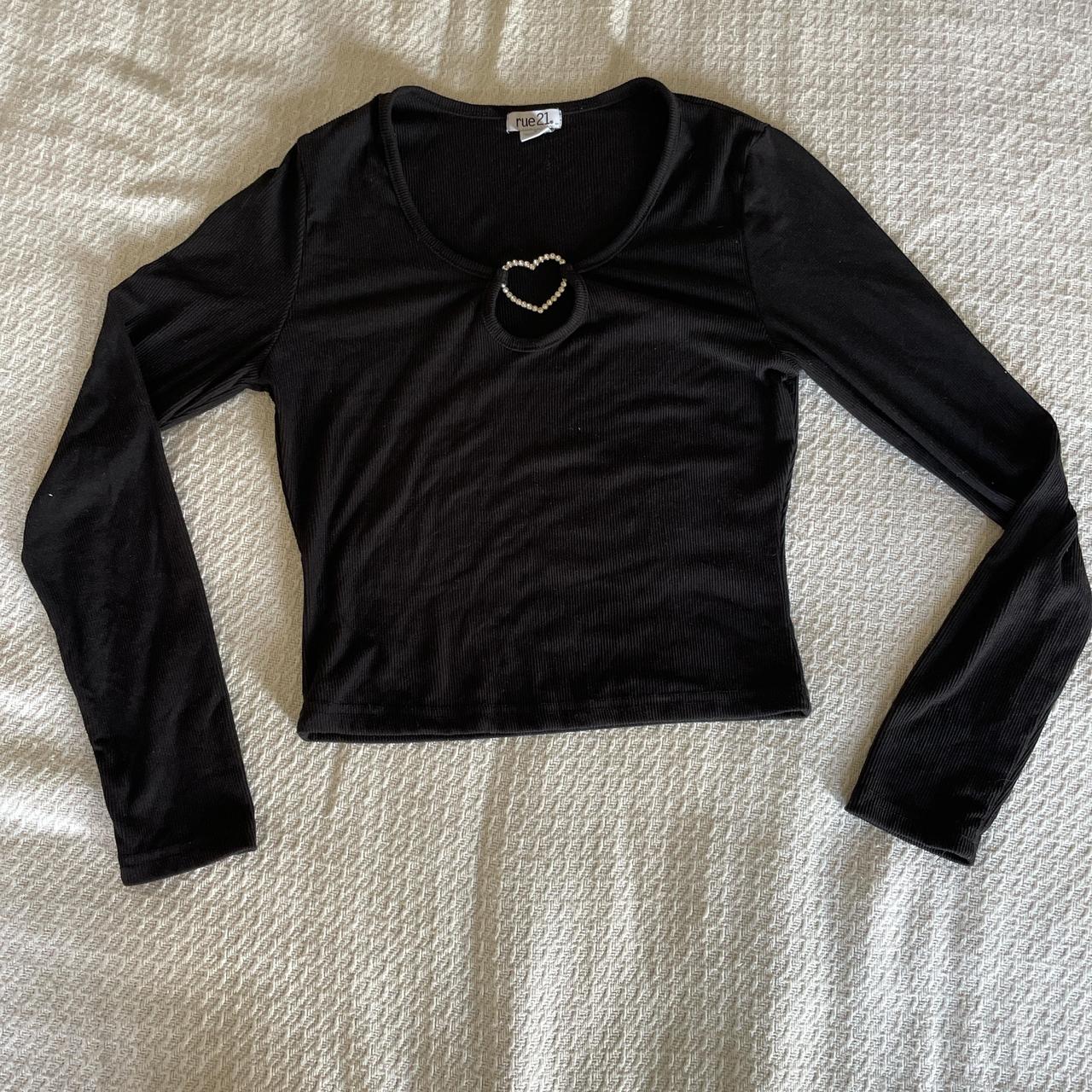 item listed by clarascloset35