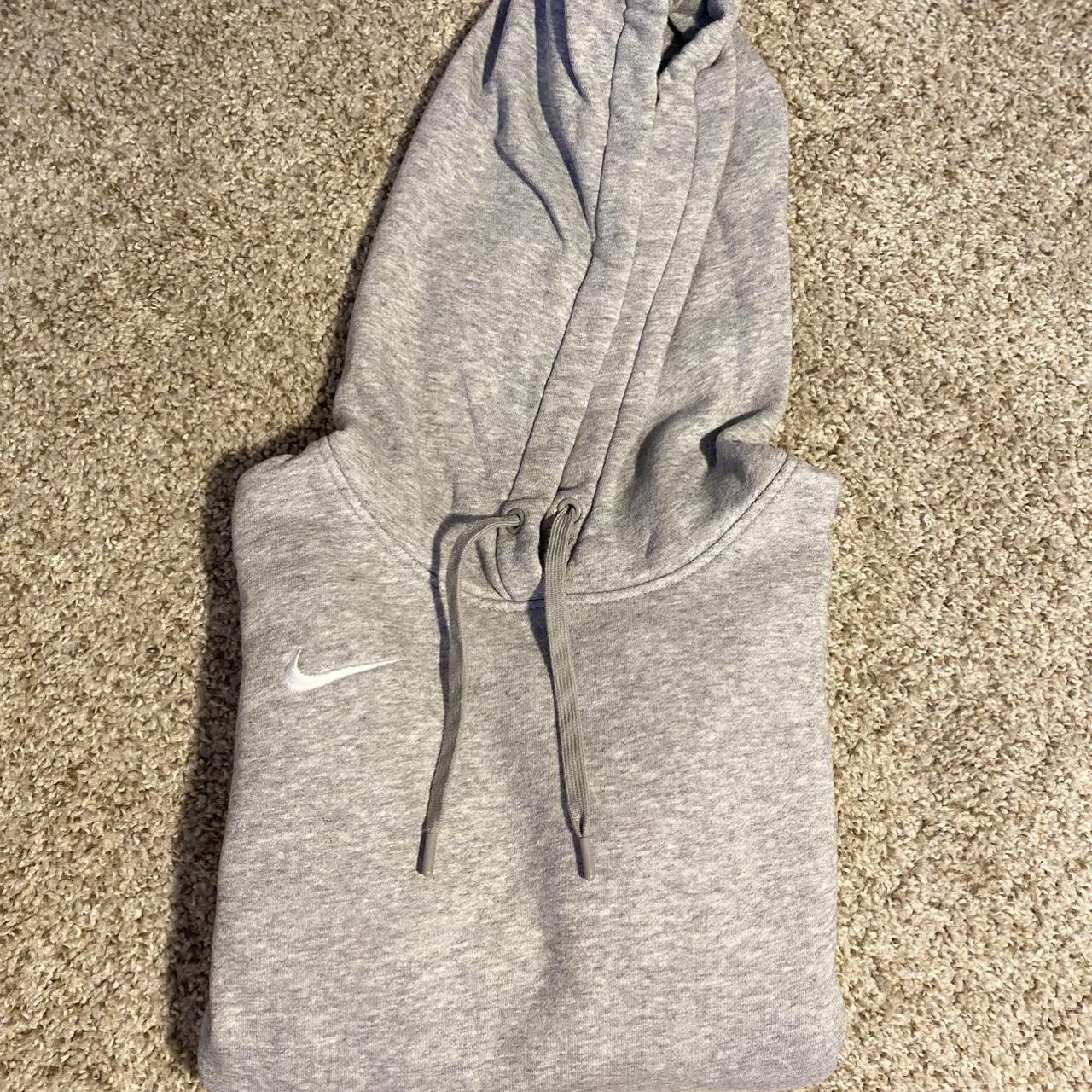 5x nike sweatshirts