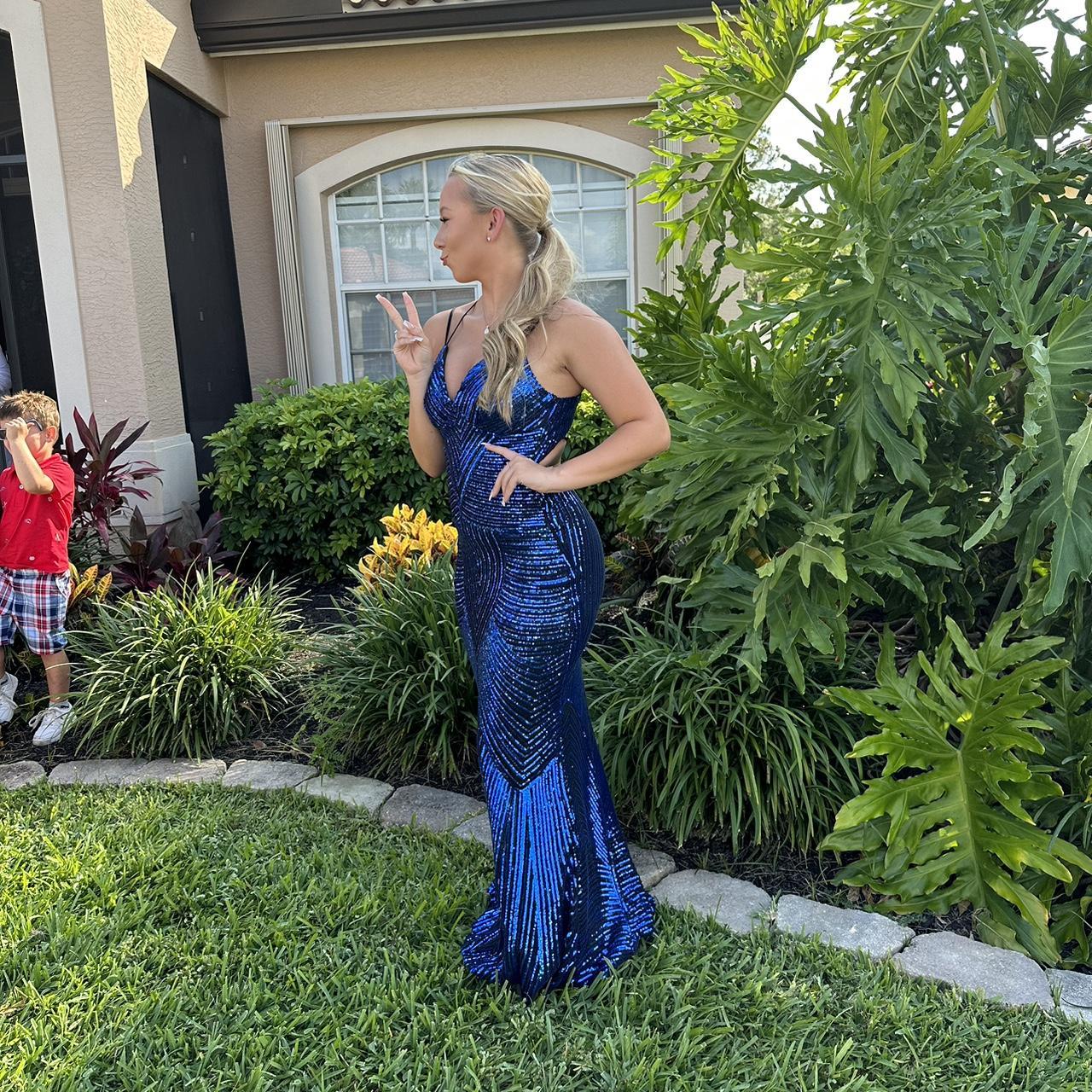 Royal blue best sale prom dresses windsor