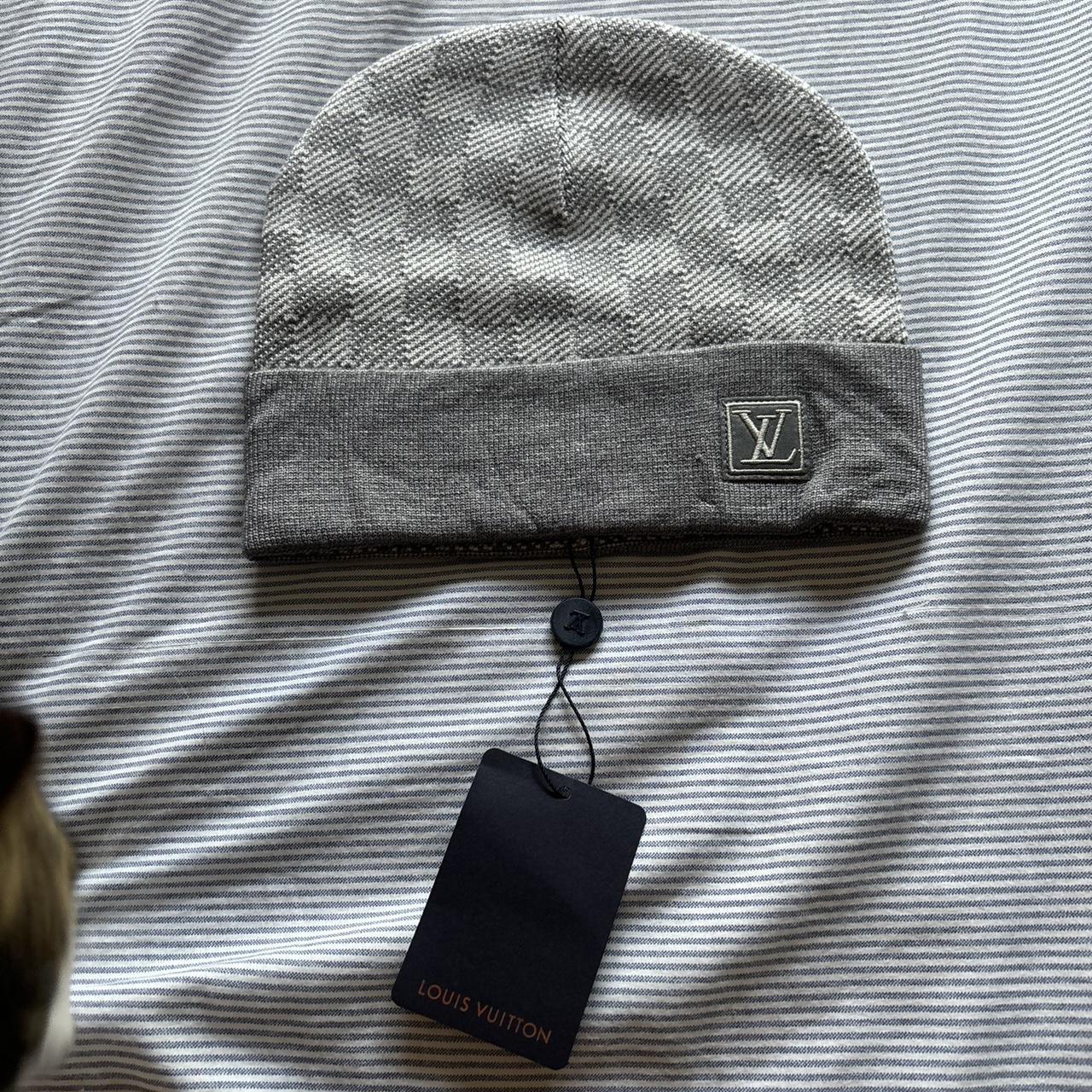 LV hat / scarf set - Depop