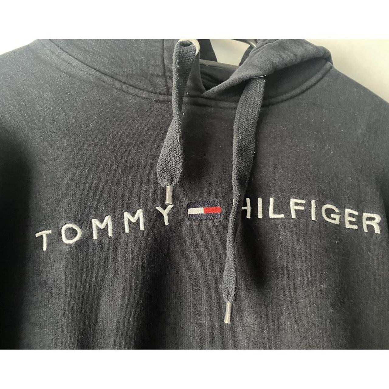 selling this Tommy Hilfiger Hoodie IT S FAKE