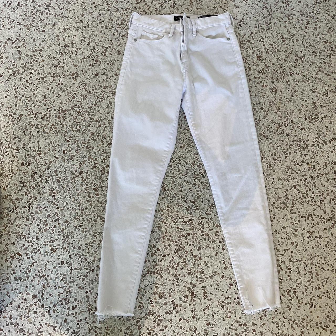 banana republic size 27 white mid rise skinny jeans... Depop