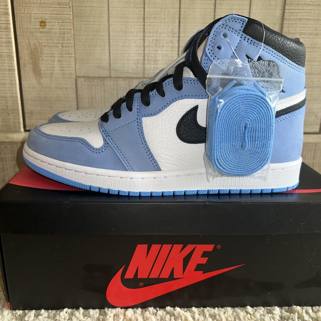replica jordan 1 university blue