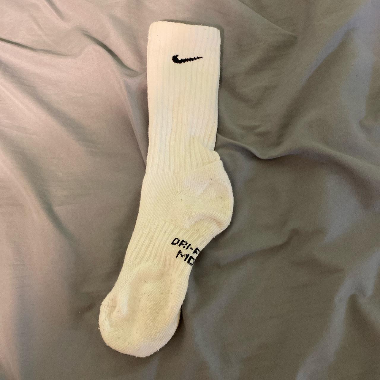 womens long white nike socks