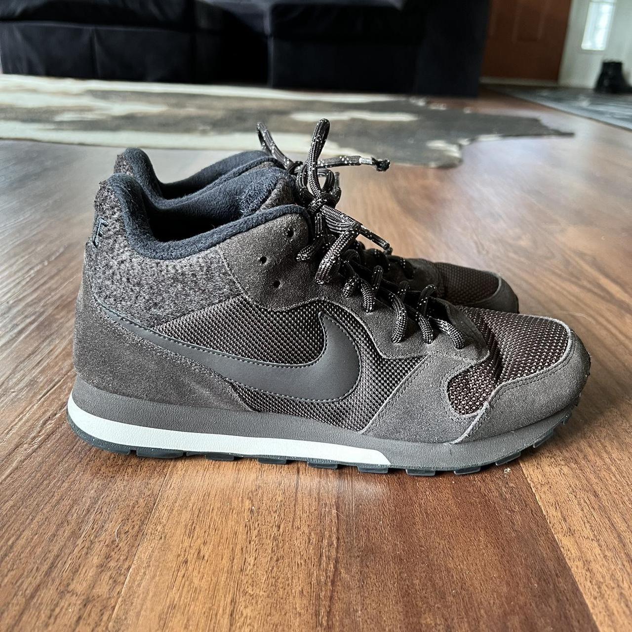 Nike md runner mid 2 hotsell