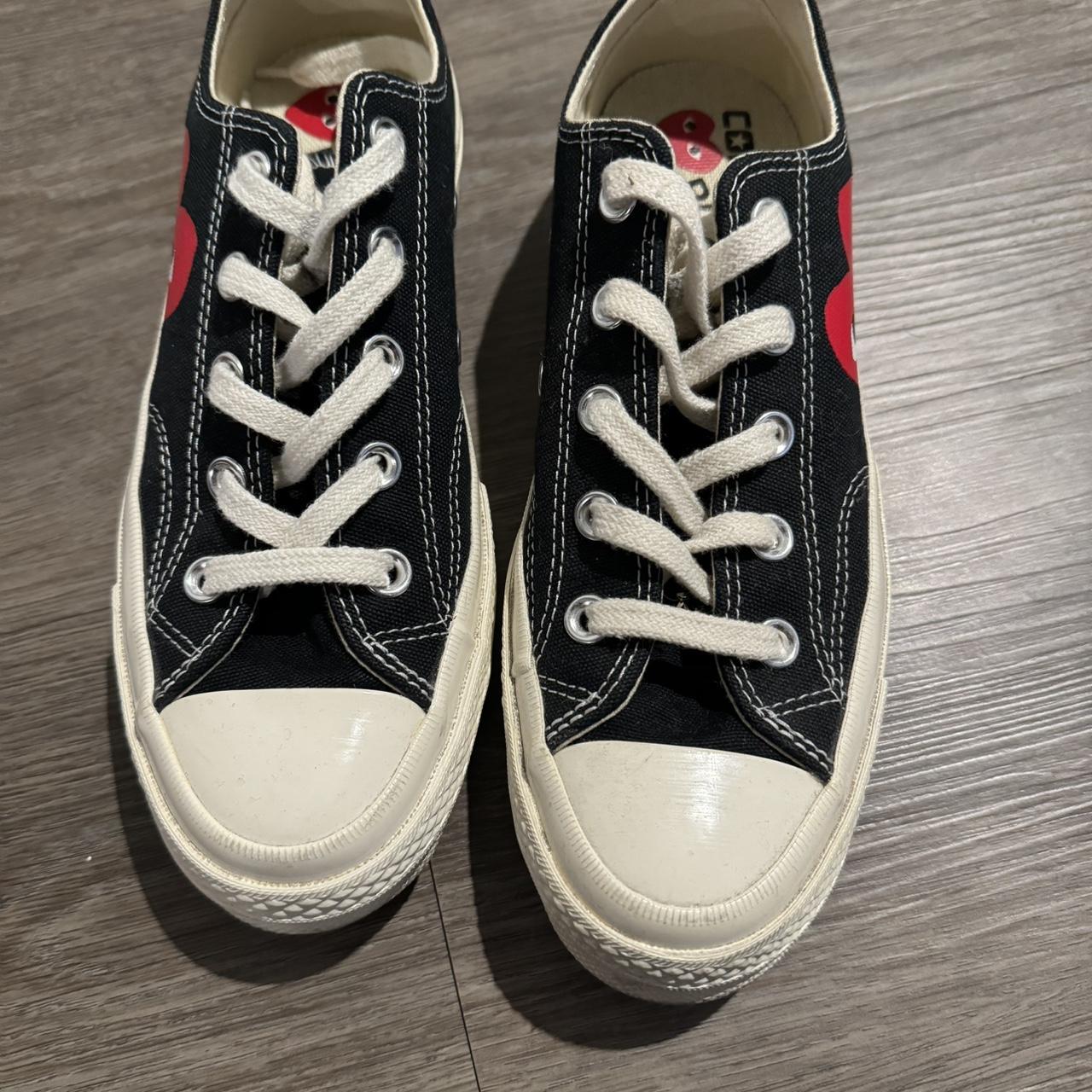 Selling Converse x CDG Play collab low top in size 6... - Depop