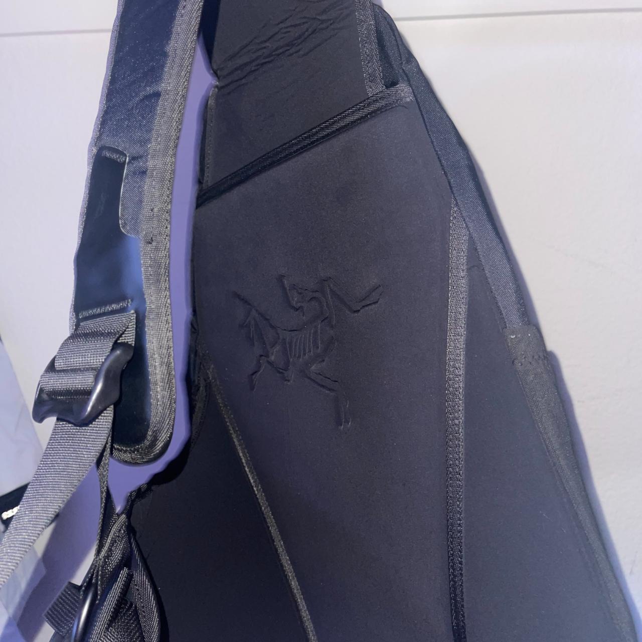 •Arc’teryx Quiver Crossbody Bag •Never Worn... Depop