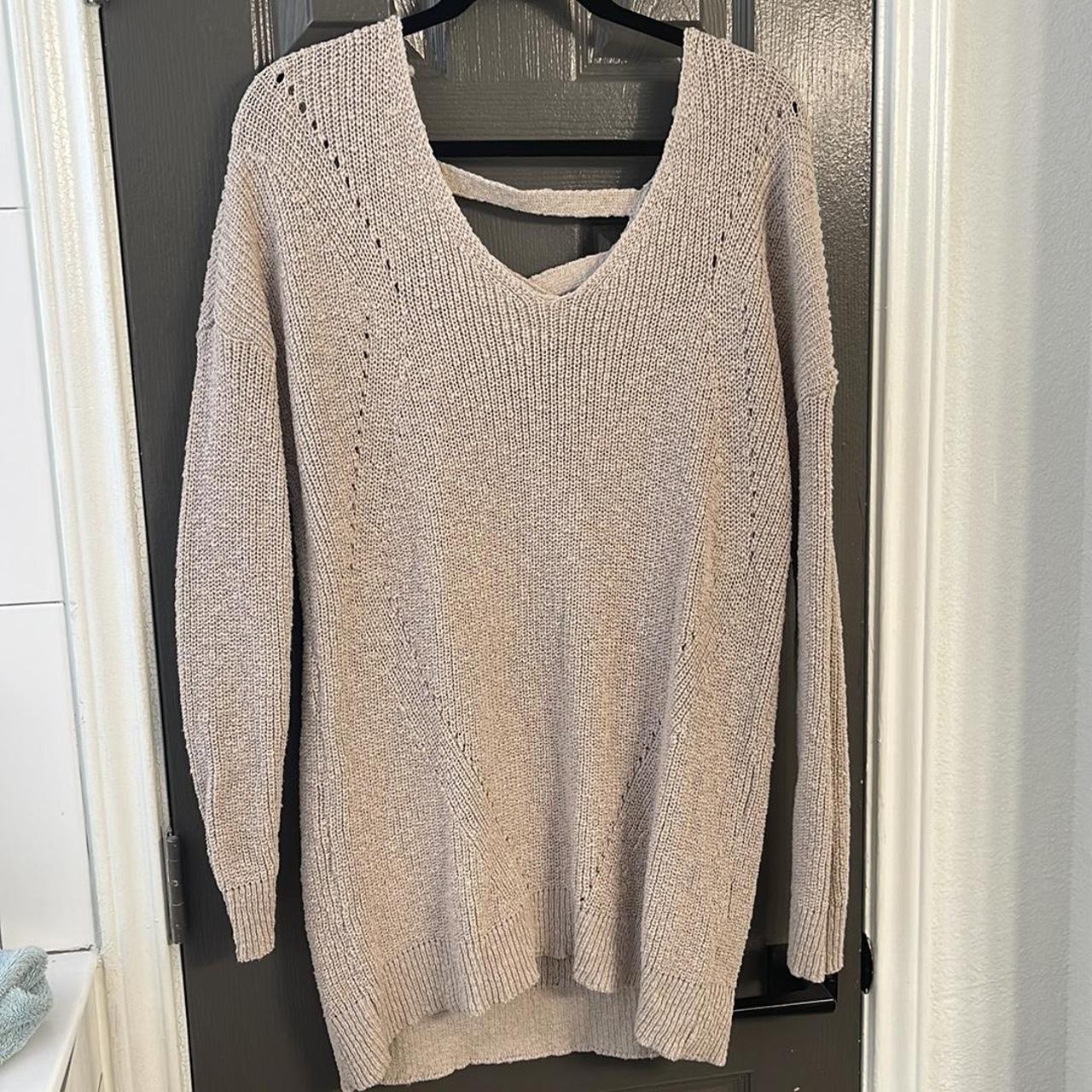 Tan/Crème Torrid Sweater. Size 0 in torrid sizes Depop